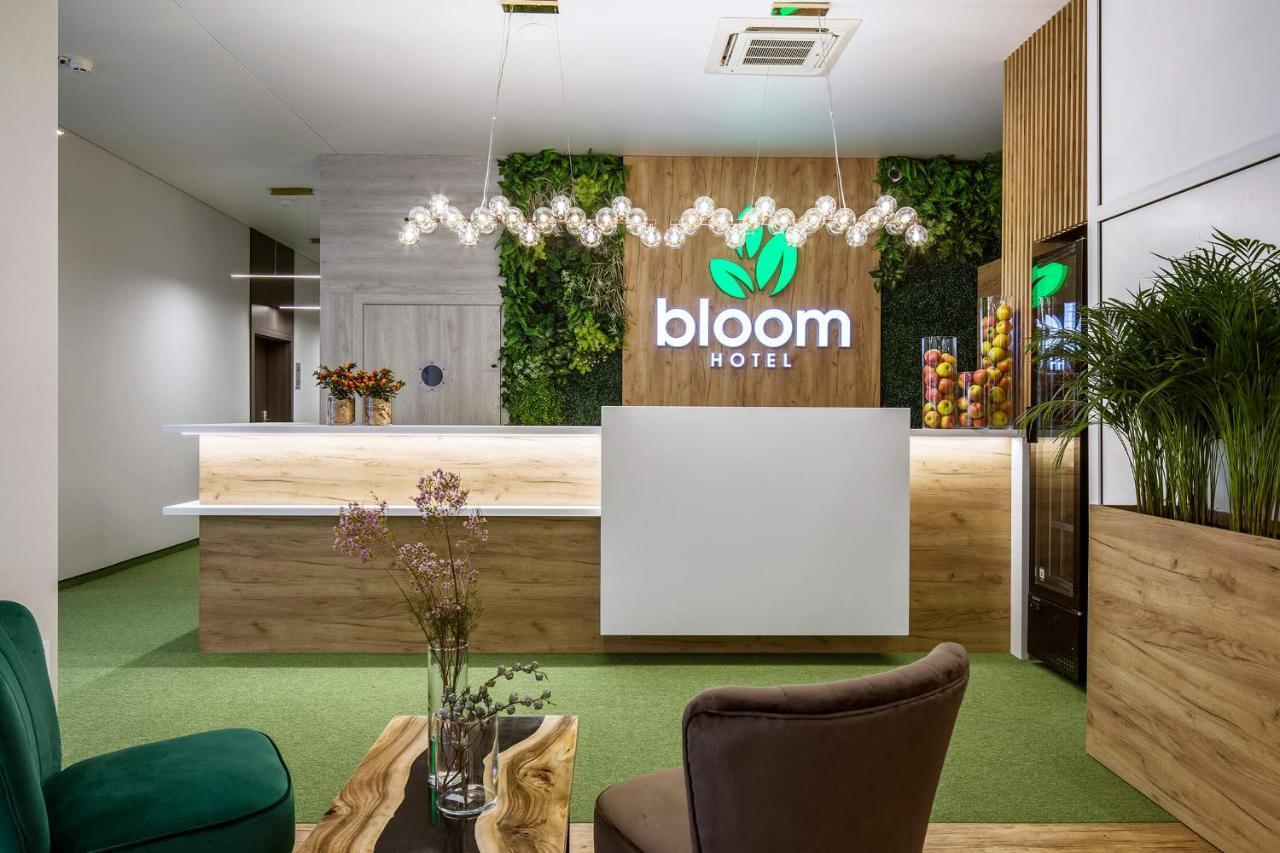 Bloom Airport Okecie Рашин